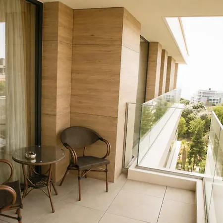 Luxury Azur Panorama | Beach, Pools, & Panoramic Views Διαμέρισμα *